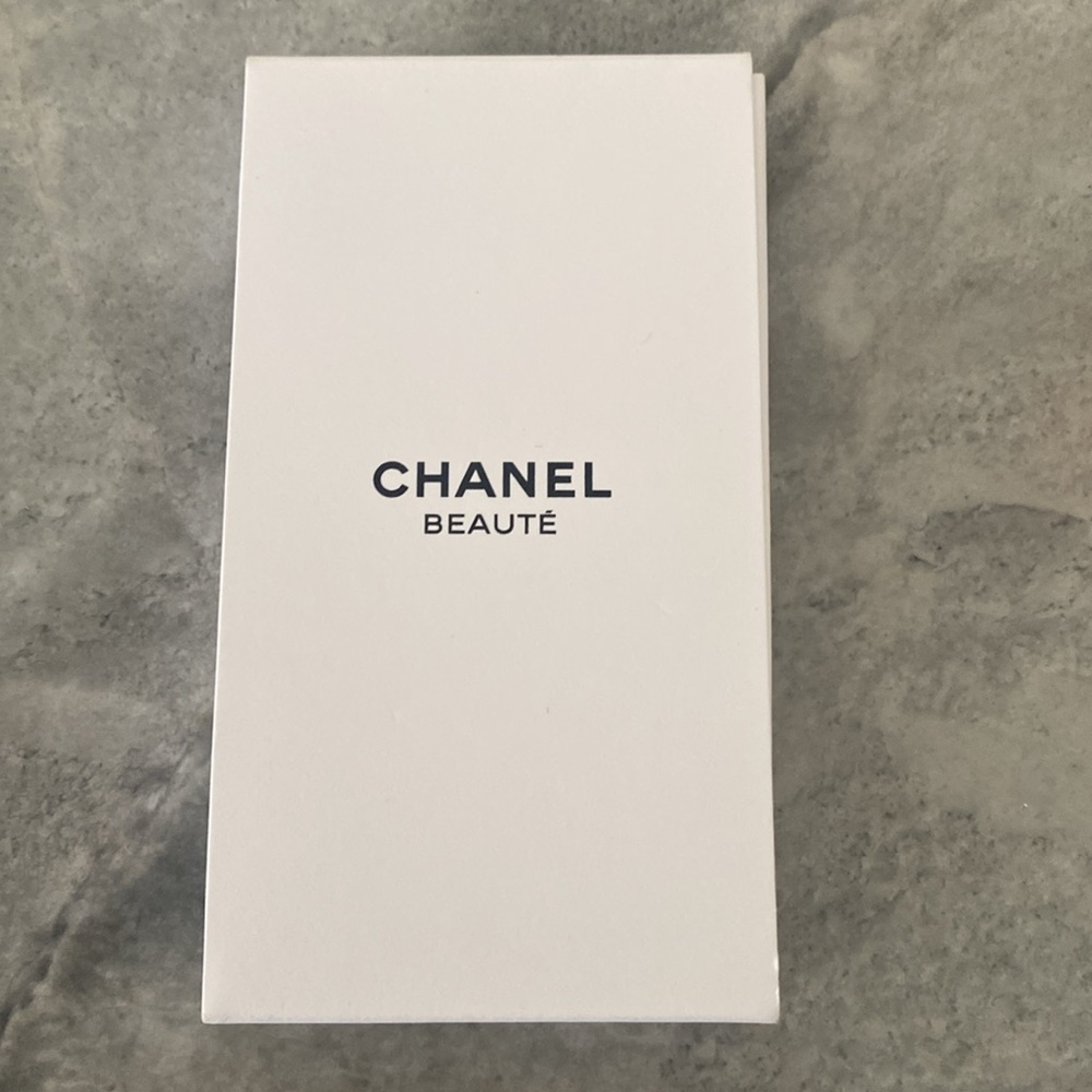 Authentic Chanel Hair Pin Set - Picture 2 of 2